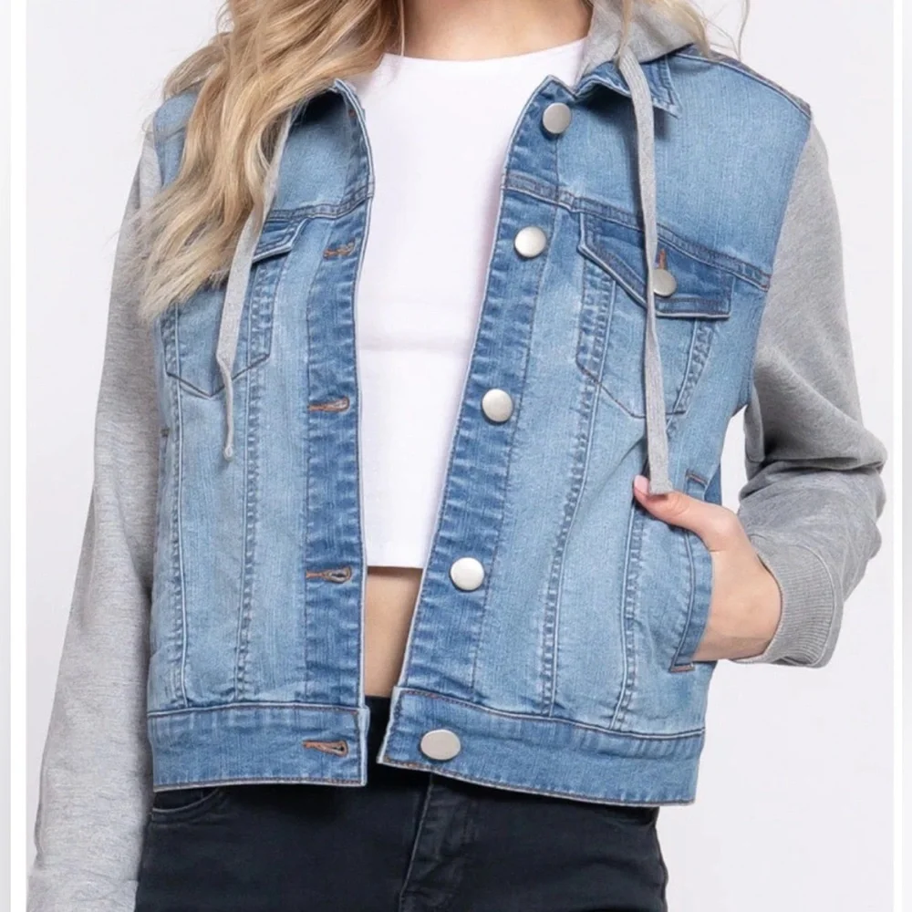23 LONG SLV HOODIE STRETCH DENIM JACKET - runs smaller like medium. - Picture 2 of 6